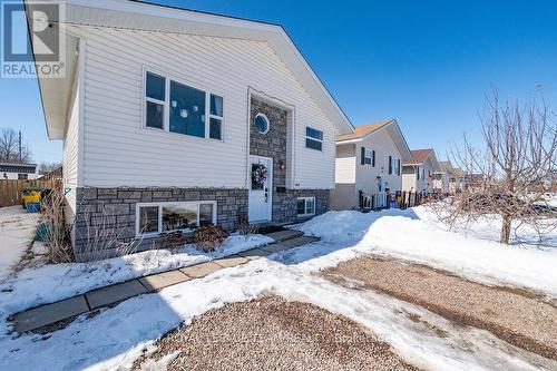 264 MCKENZIE STREET E  Pembroke, ON K8A 3V7
