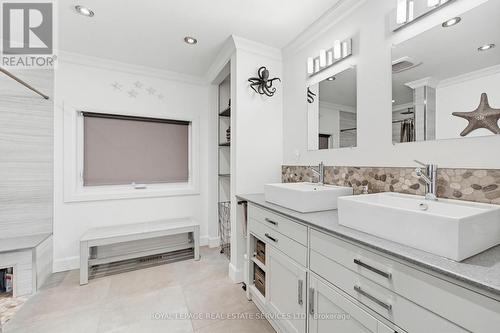 18 Cherry Street, Halton Hills, ON - Indoor Photo Showing Bathroom