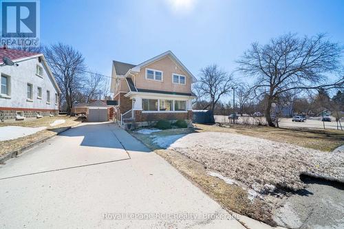 429 LAMBTON STREET W  West Grey, ON N0G 1R0