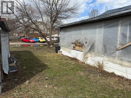 1303 Central, Windsor, ON - Outdoor