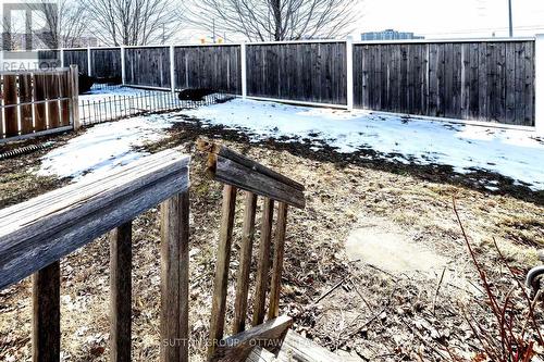 110 Chartley Private, Ottawa, ON - Outdoor