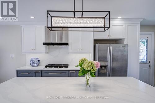 29 Ellesboro Drive, Mississauga, ON - Indoor Photo Showing Kitchen