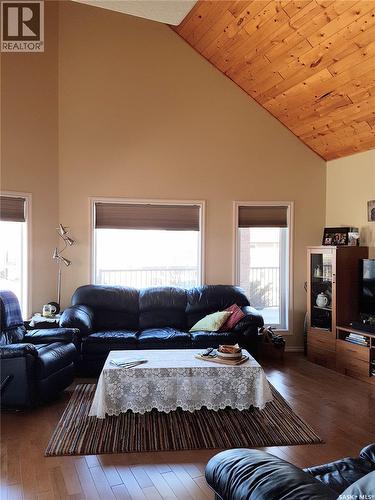 325 Ruby Drive, Coteau Rm No. 255, SK - Indoor