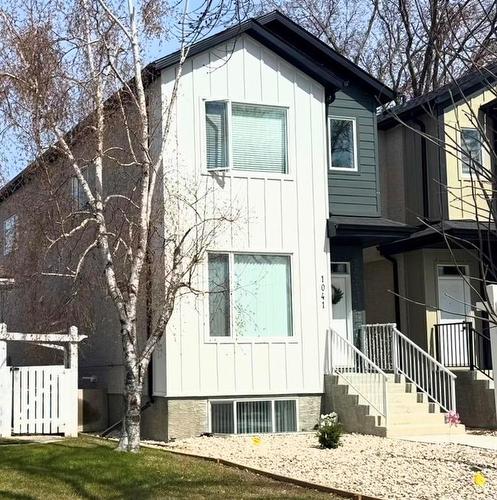 1041 Rosemount Avenue, Winnipeg, MB - Indoor Photo Showing Other Room