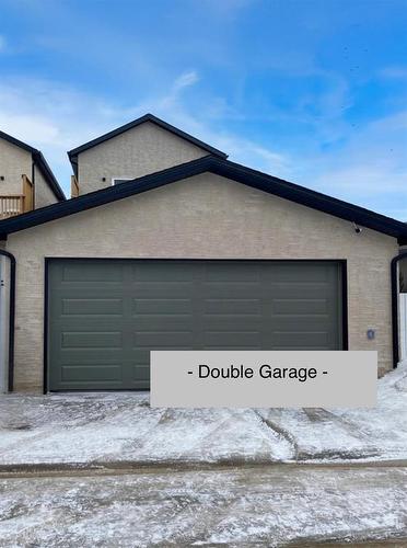 1041 Rosemount Avenue, Winnipeg, MB - Outdoor With Exterior