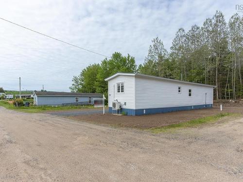 39 Beattie Drive, Windermere, NS 