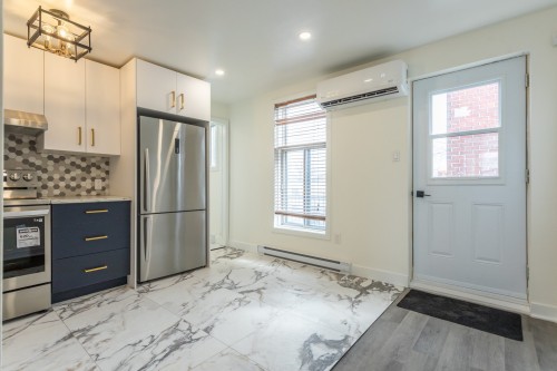 Kitchen - 5212 Rue Notre-Dame O., Montréal (Le Sud-Ouest), QC - Indoor Photo Showing Kitchen
