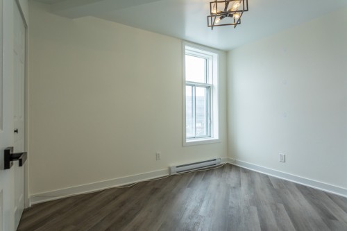 Bedroom - 5212 Rue Notre-Dame O., Montréal (Le Sud-Ouest), QC - Indoor Photo Showing Other Room