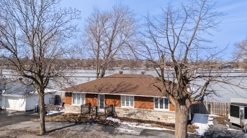 521 Ch. des Patriotes E.  Saint-Jean-Sur-Richelieu, QC J2X 4J3