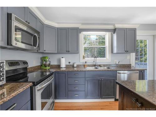 30 Brown Blvd, Fredericton, NB 