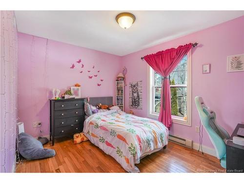 30 Brown Blvd, Fredericton, NB 