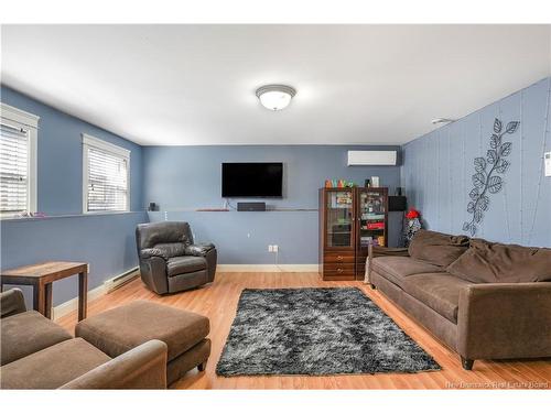 30 Brown Blvd, Fredericton, NB 