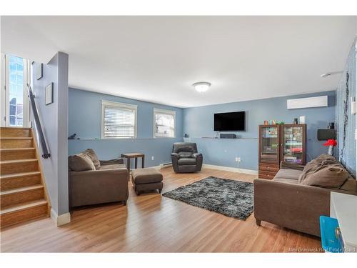 30 Brown Blvd, Fredericton, NB 