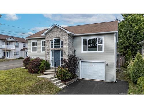 30 Brown Blvd, Fredericton, NB 