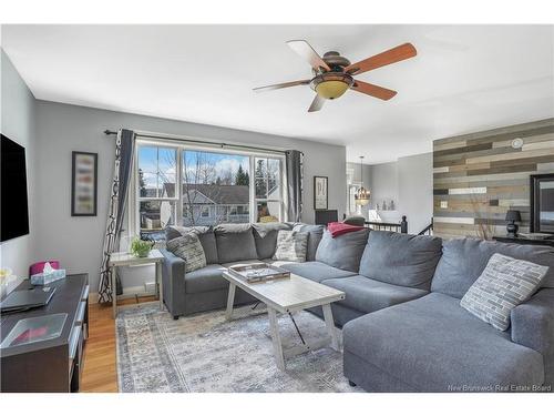 30 Brown Blvd, Fredericton, NB 