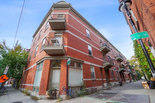 Front of Structure - 4356 Av. De Chateaubriand, Montréal (Le Plateau-Mont-Royal), QC - Outdoor With Balcony