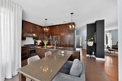 Cuisine - 10805 Rue André-Mathieu, Mirabel, QC - Indoor Photo Showing Kitchen With Upgraded Kitchen