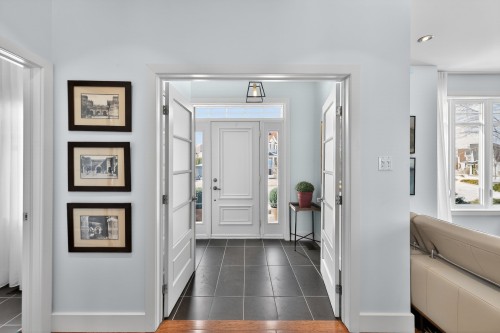 Hall d'entrée/Vestibule - 10805 Rue André-Mathieu, Mirabel, QC - Indoor Photo Showing Other Room