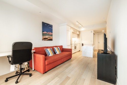 Salon - 1805-1288 Rue St-Antoine O., Montréal (Ville-Marie), QC - Indoor