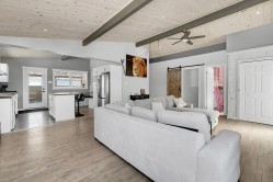 Salon - 