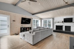 Salon - 