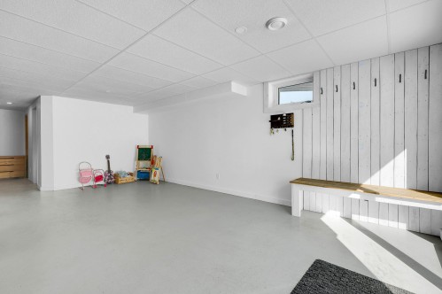 Salle familiale - 641 Ch. David, Lac-Supérieur, QC - Indoor Photo Showing Other Room