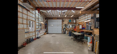 Garage - 641 Ch. David, Lac-Supérieur, QC - Indoor Photo Showing Garage