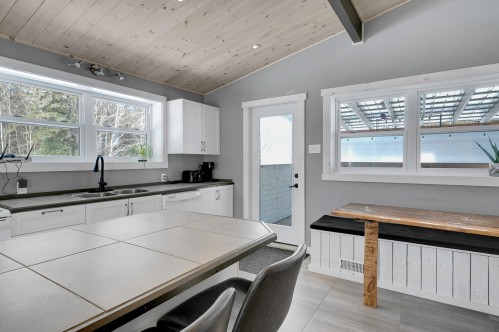Cuisine - 641 Ch. David, Lac-Supérieur, QC - Indoor Photo Showing Kitchen With Double Sink