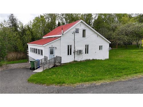 20 Roulston Ave, Plaster Rock, NB 