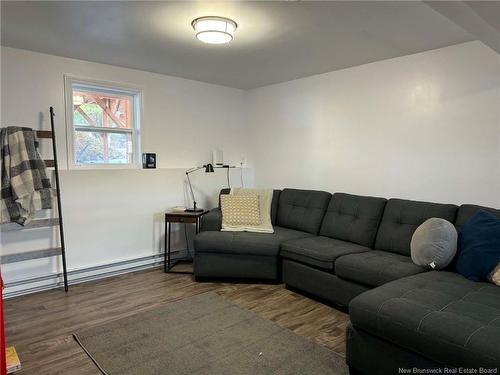 5 Belding St, Lower Newcastle, NB 