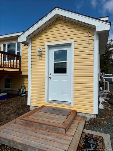 5 Belding St, Lower Newcastle, NB 