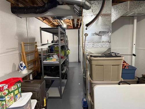 12 Son Cr, Rosser, MB 