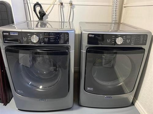 12 Son Cr, Rosser, MB 