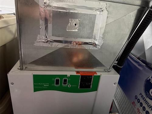 12 Son Cr, Rosser, MB 