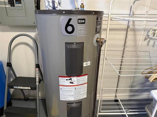 12 Son Cr, Rosser, MB 