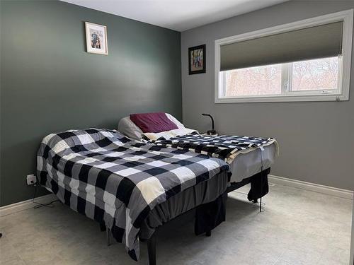 12 Son Cr, Rosser, MB 