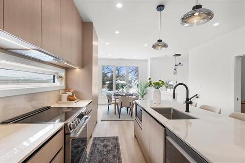 182 Lindsay St, Winnipeg, MB 