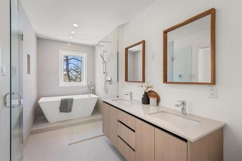 182 Lindsay St, Winnipeg, MB 