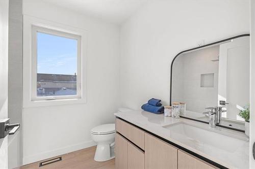 182 Lindsay St, Winnipeg, MB 