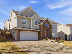 41 Lakeridge Crescent Cole Harbour, NS B2V 2V2