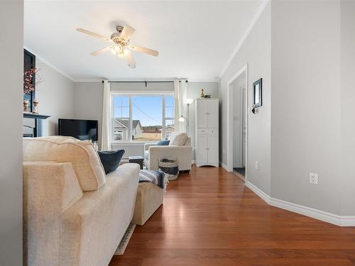 9 Fleming Avenue, Amherst, NS 