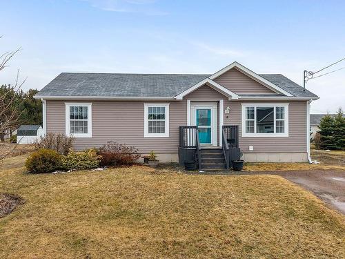 9 Fleming Avenue  Amherst, NS B4H 0C3