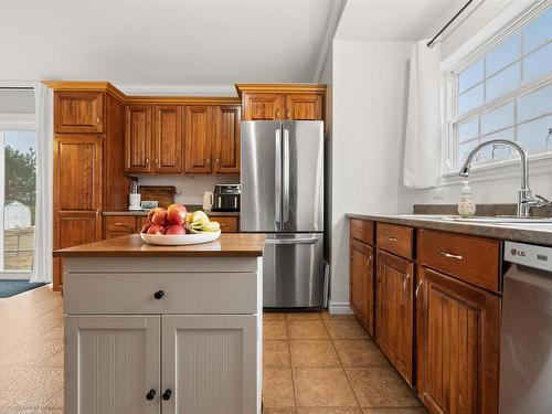 9 Fleming Avenue, Amherst, NS 