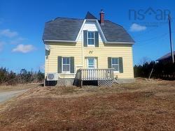 1268 Centreville South Side Road Lower Clarks Harbour, NS B0W 1P0