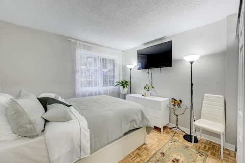 Chambre à coucher - 511-3480 Rue Simpson, Montréal (Ville-Marie), QC - Indoor Photo Showing Bedroom