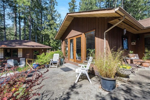 112 Cairns Pl, Salt Spring, BC 