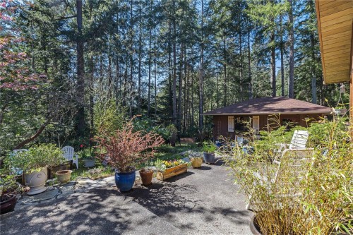 112 Cairns Pl, Salt Spring, BC 