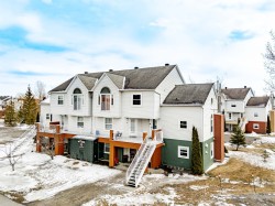 234-2210 Place du Village Magog, QC J1X 5Z2