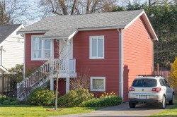 815 Old Esquimalt Rd Esquimalt, BC V9A 4W9