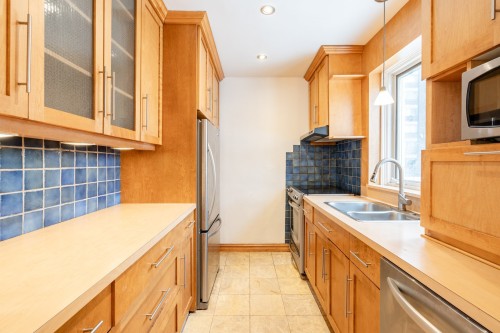 Kitchen - 181 Rue Dufferin, Hampstead, QC - Indoor Photo Showing Kitchen With Double Sink
